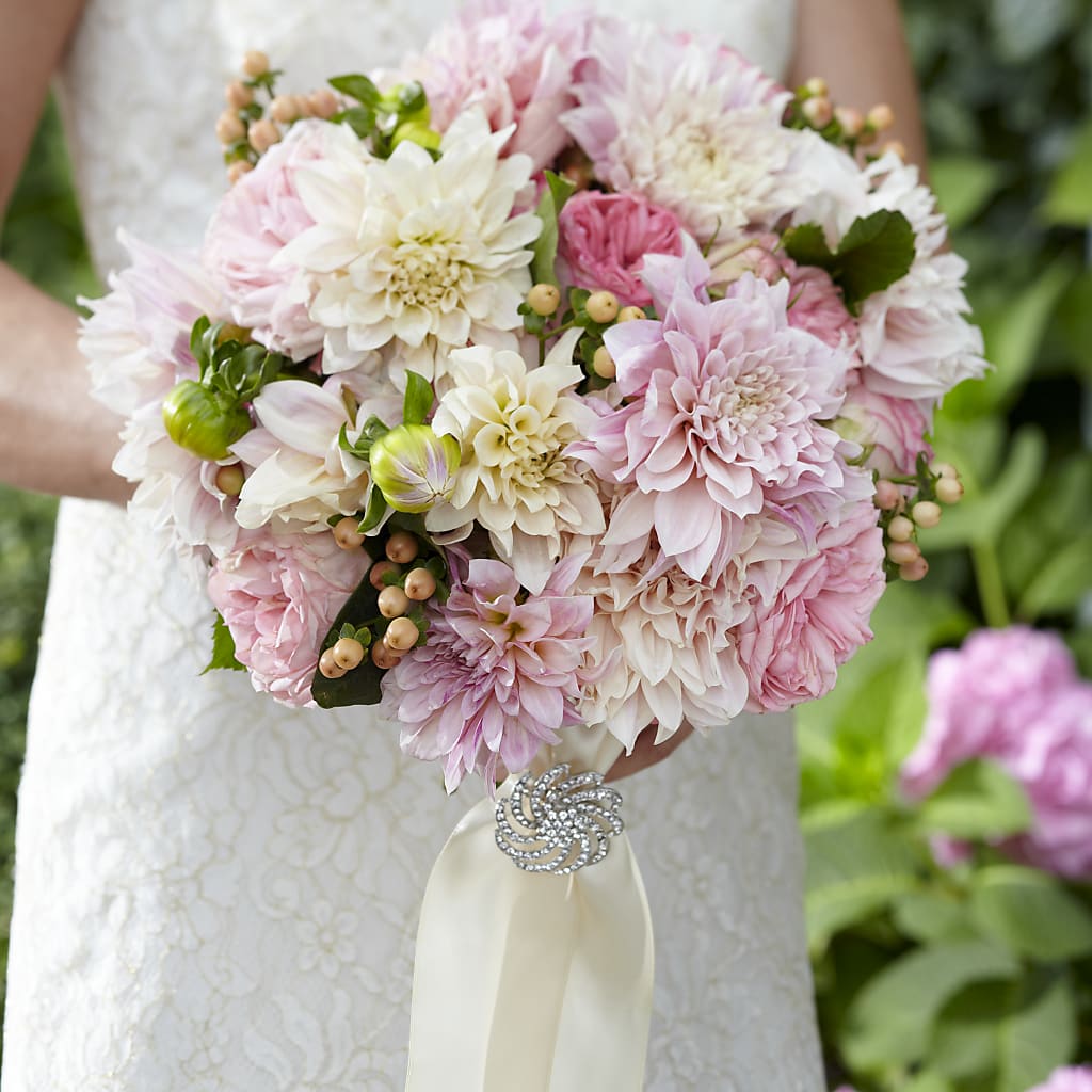 Heart's Promise Bouquet – Weatherford Florist, Weatherford TX